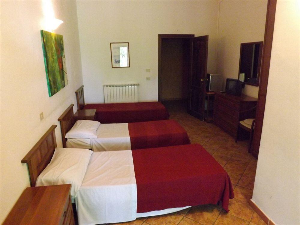 Hotel Antico Residence Roma Monterosi Exterior photo