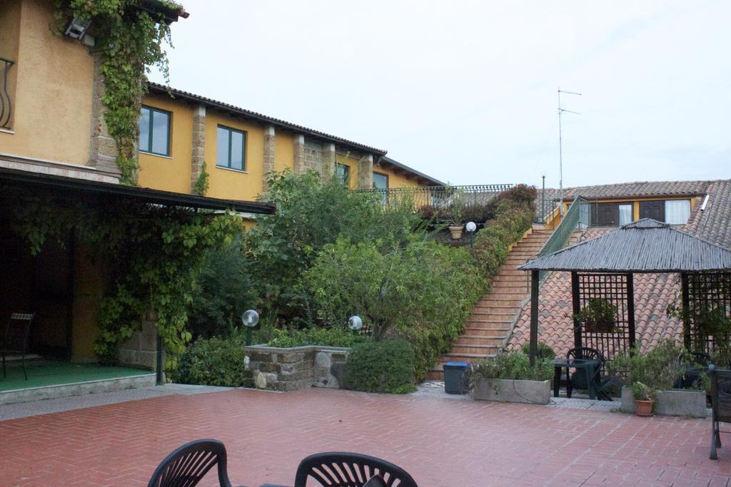 Hotel Antico Residence Roma Monterosi Exterior photo